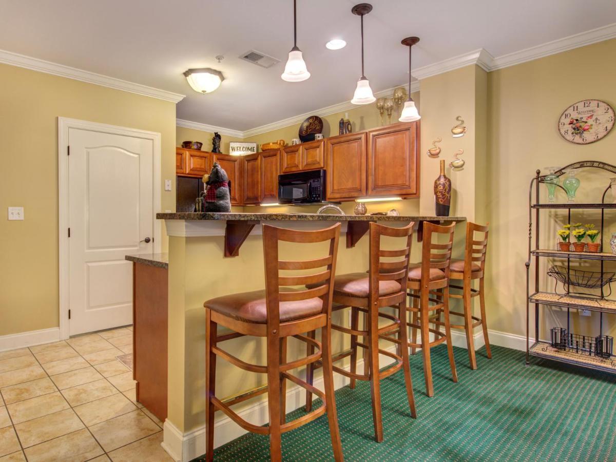 Appartamento City Bear, 2Br, Pool, Spa, Downtown Gatlinburg, Sleeps 6 Esterno foto