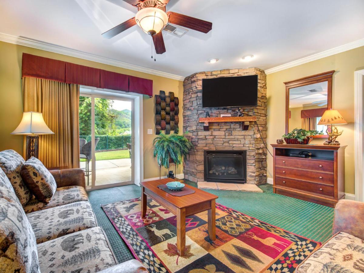 Appartamento City Bear, 2Br, Pool, Spa, Downtown Gatlinburg, Sleeps 6 Esterno foto